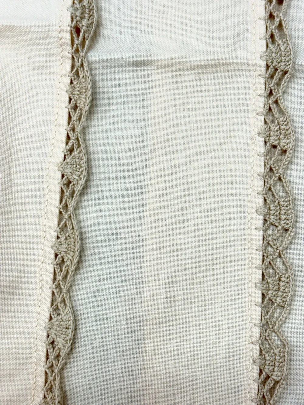 Vintage Ecru Embroidered Linen Dinner Napkins set of 8